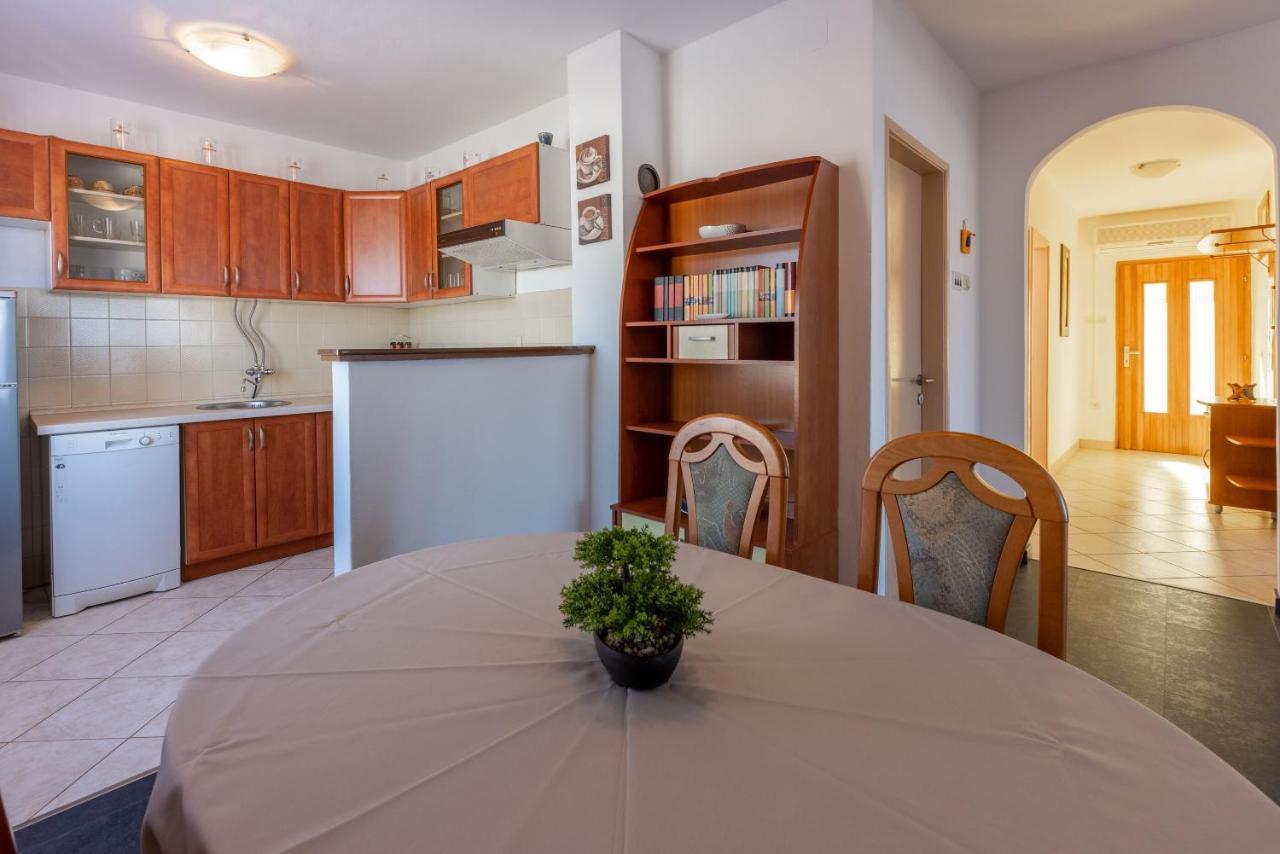 Apartments Filip Crikvenica Ngoại thất bức ảnh