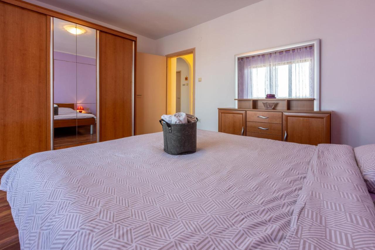 Apartments Filip Crikvenica Ngoại thất bức ảnh