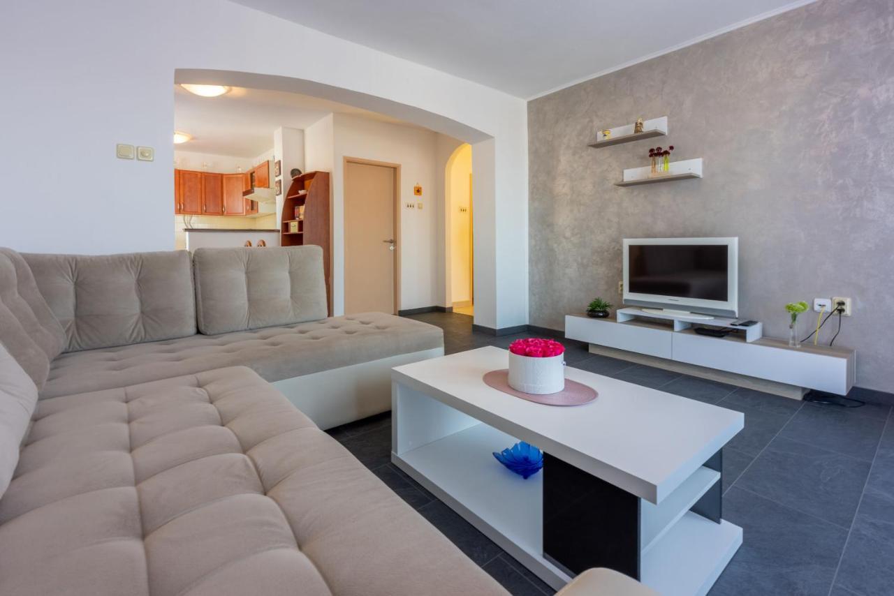 Apartments Filip Crikvenica Ngoại thất bức ảnh