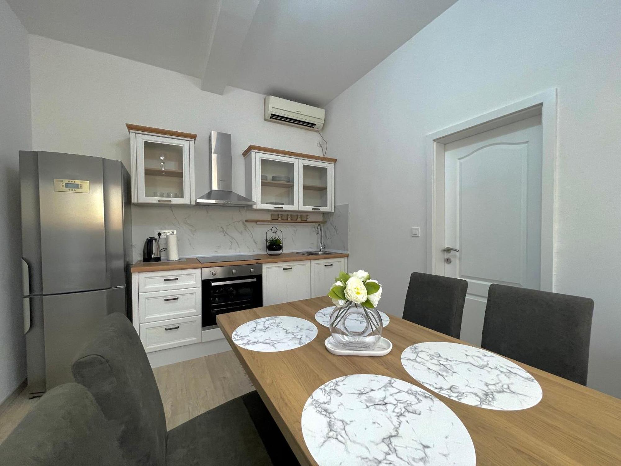 Apartments Filip Crikvenica Ngoại thất bức ảnh
